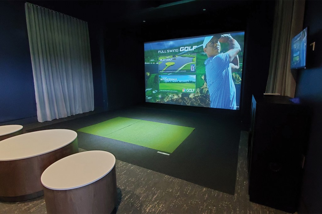 Indoor Golf Simulator at Heritage Oaks Golf Club (Select for Booking)